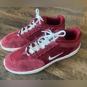 Nike Men's Burgundy and White Sneakers